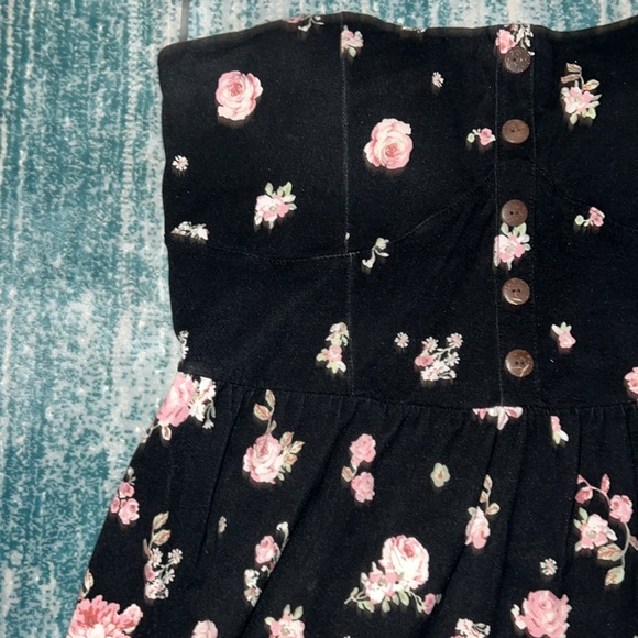 STRAPLESS BLACK AND ROSE MINI DRESS - Picture 4 of 4